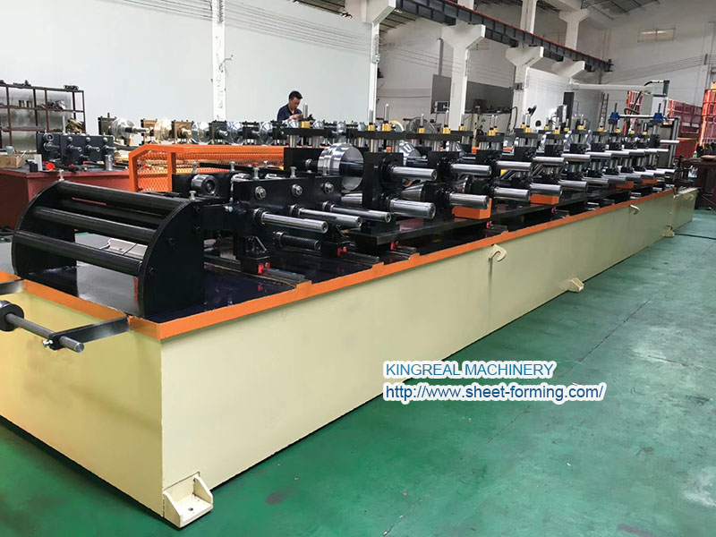 U shape baffle ceiling roll forming machine