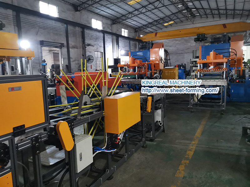 UAE abu dhabi CLIP IN LAY IN false Ceiling tile production machine 